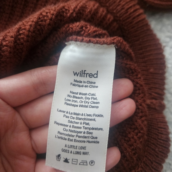 WILFRED Red Rust Brown Knit Sweater 100% Merino Wool XXS Aritzia - Picture 5 of 5